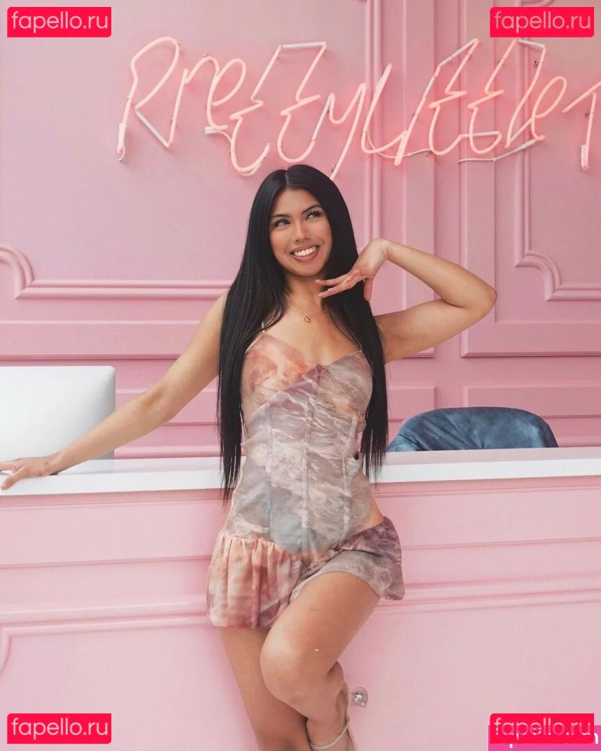 Alyanna Joelle Onlyfans Photo Gallery 