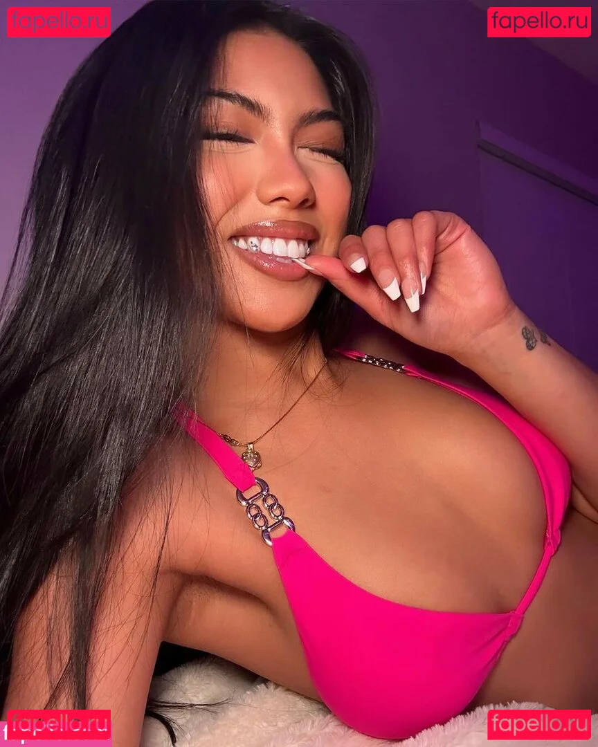 Alyanna Joelle Onlyfans Photo Gallery 