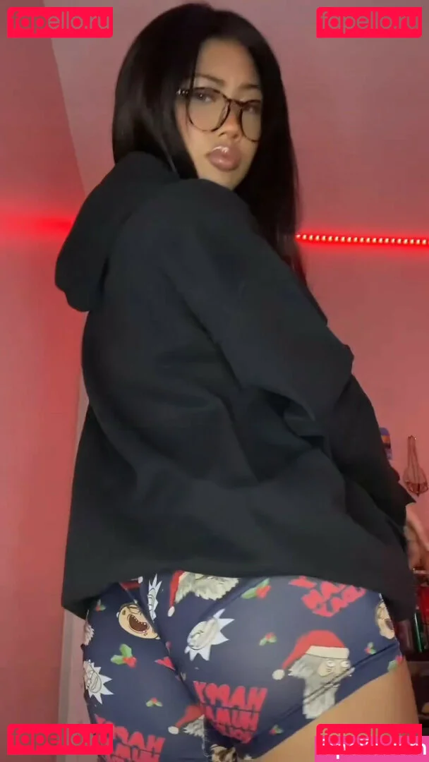 Alyanna Joelle Onlyfans Photo Gallery 