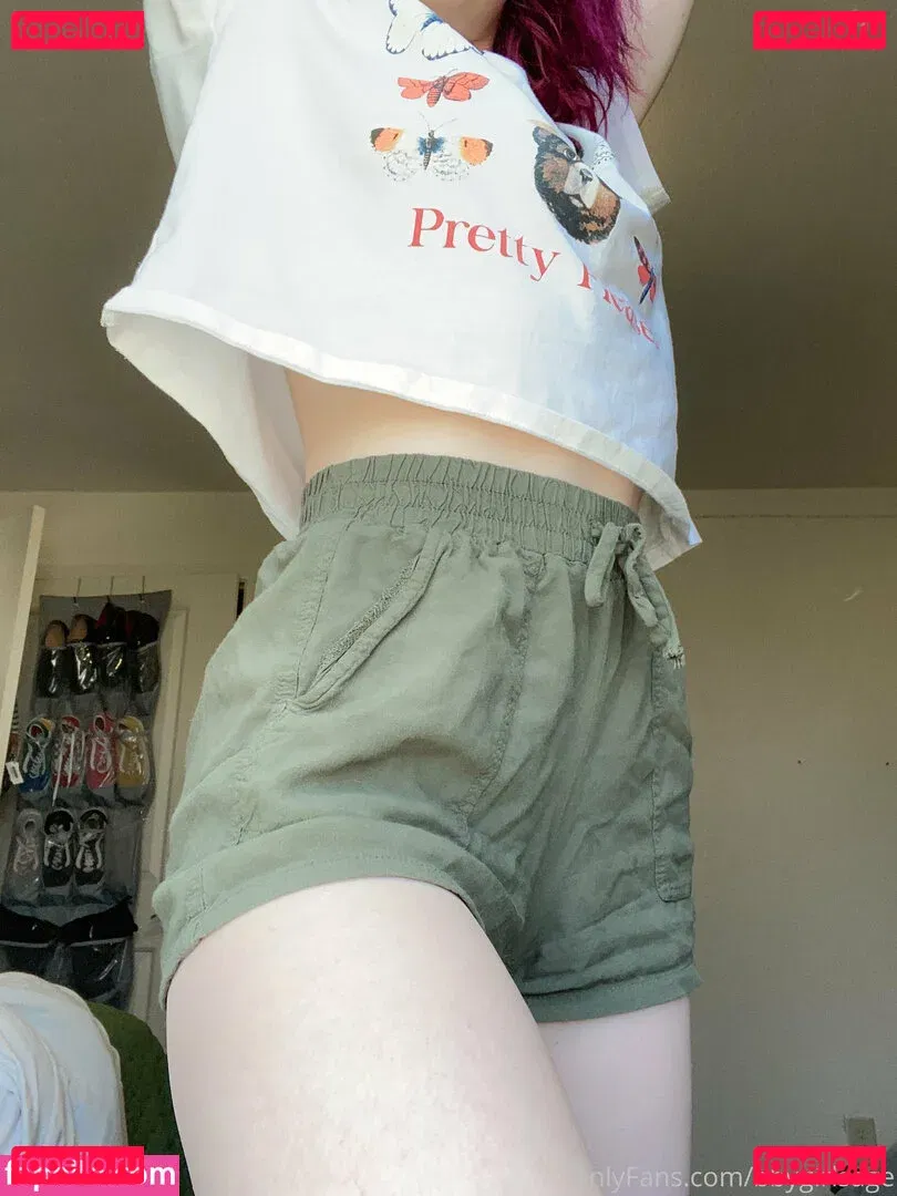 bbygirlsage Onlyfans Photo Gallery 