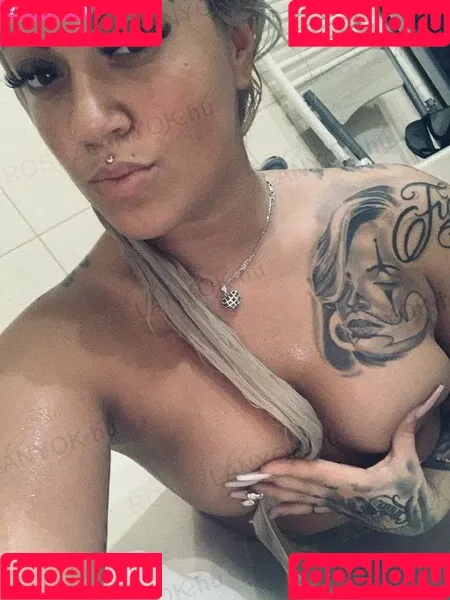 rozsacinti Onlyfans Photo Gallery 