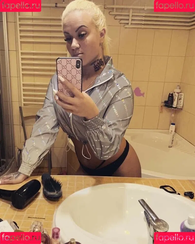 rozsacinti Onlyfans Photo Gallery 