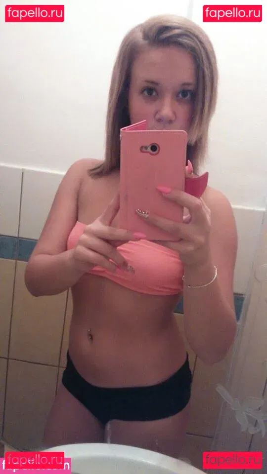 rozsacinti Onlyfans Photo Gallery 