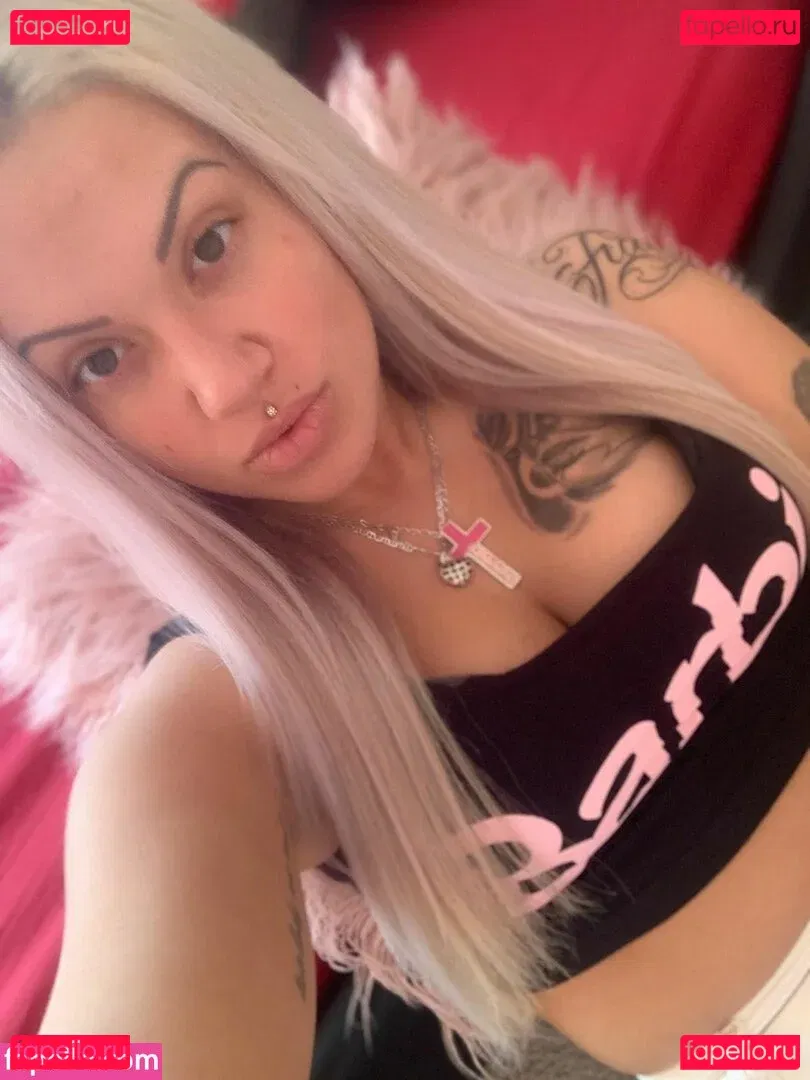 rozsacinti Onlyfans Photo Gallery 