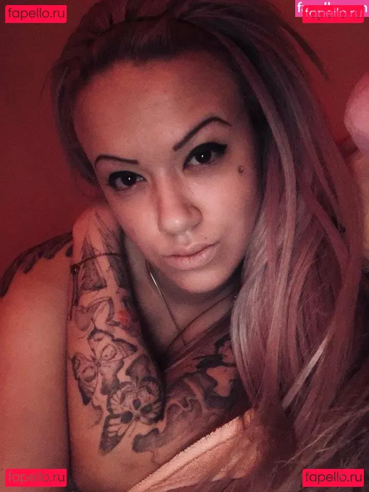 rozsacinti Onlyfans Photo Gallery 