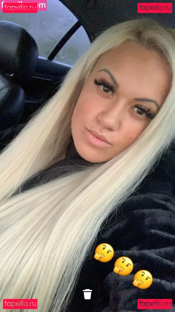 rozsacinti Onlyfans Photo Gallery 