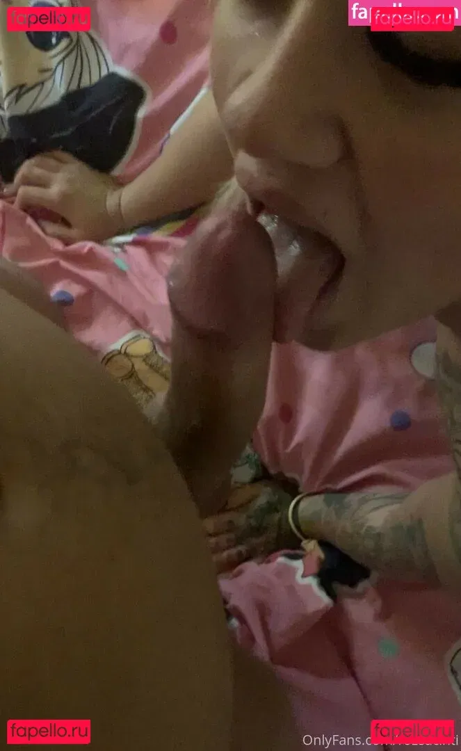 rozsacinti Onlyfans Photo Gallery 