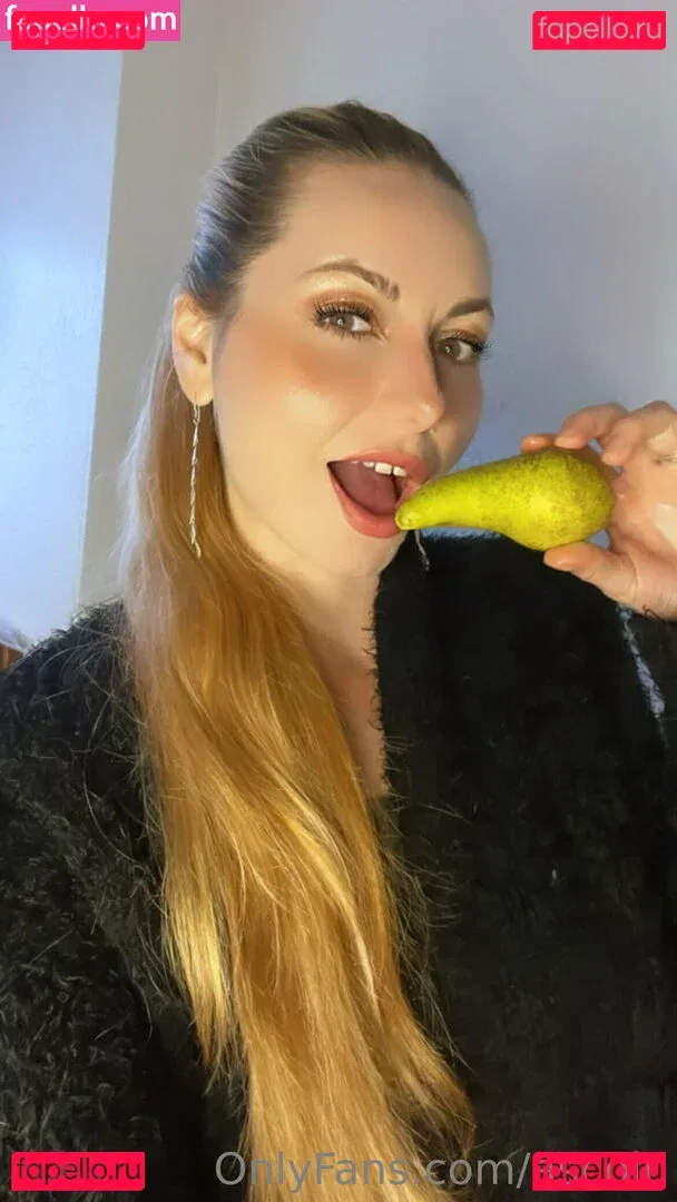 Ascolu.NFT Onlyfans Photo Gallery 