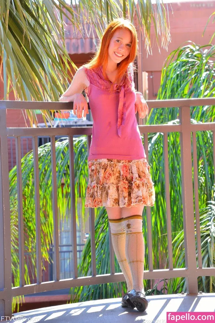 Dolly Little Onlyfans Photo Gallery 