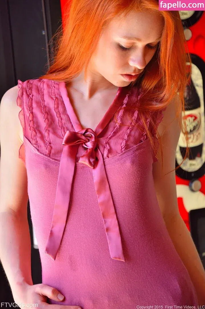 Dolly Little Onlyfans Photo Gallery 