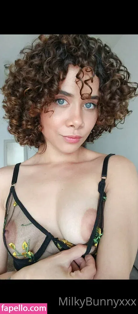 HairyAngela Onlyfans Photo Gallery 