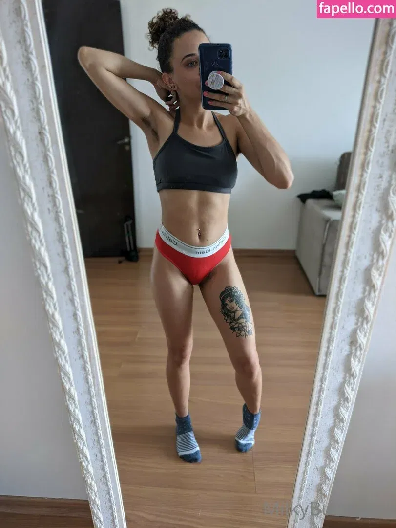 HairyAngela Onlyfans Photo Gallery 