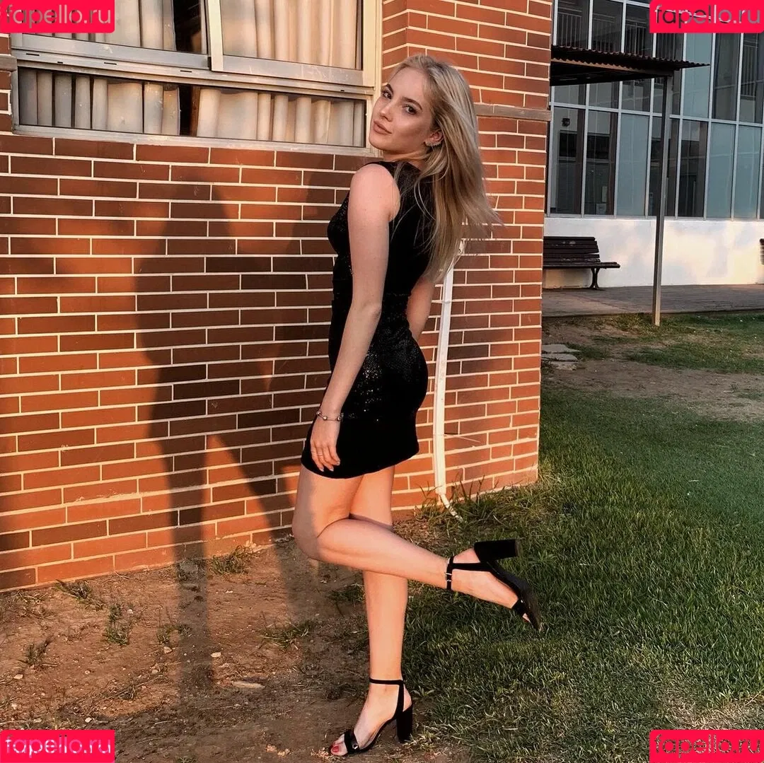 Belleyou Onlyfans Photo Gallery 