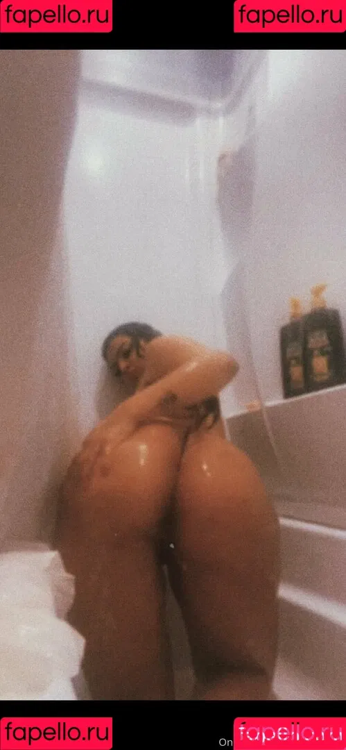 unamilfy22 Onlyfans Photo Gallery 