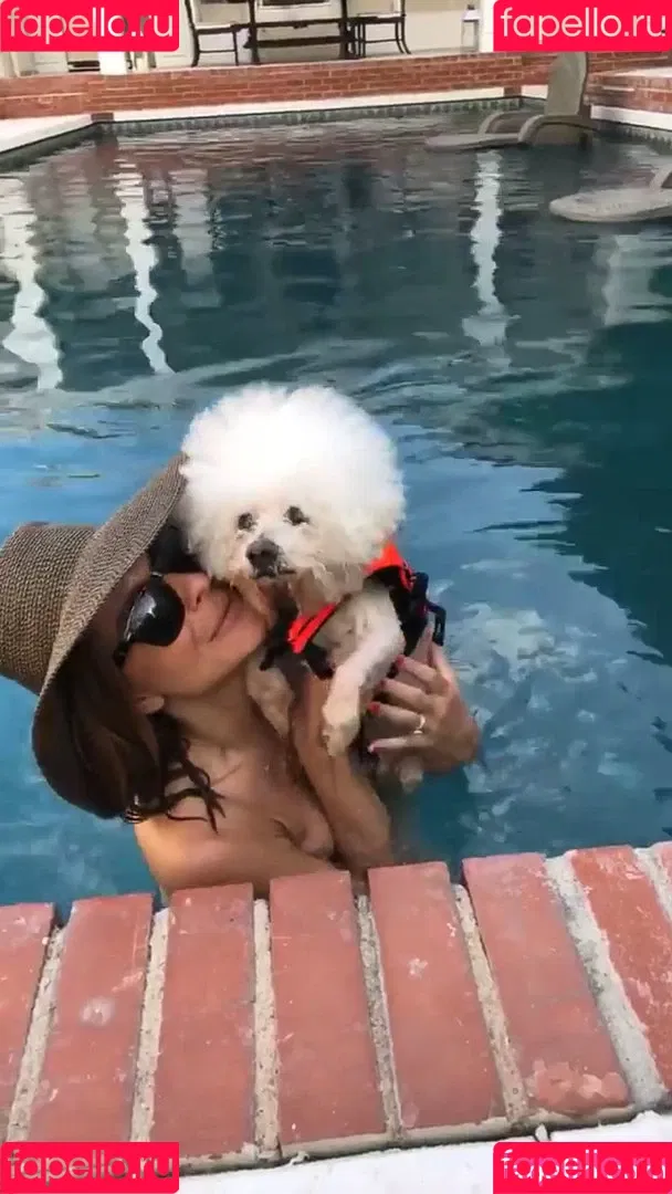 Maria Menounos Onlyfans Photo Gallery 