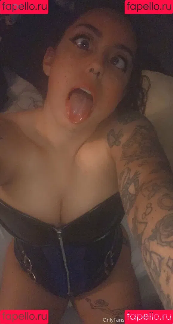 theycallmekatt Onlyfans Photo Gallery 