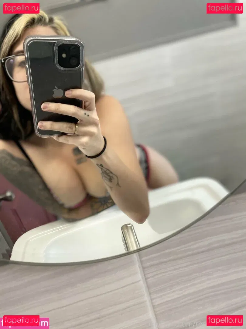 theycallmekatt Onlyfans Photo Gallery 