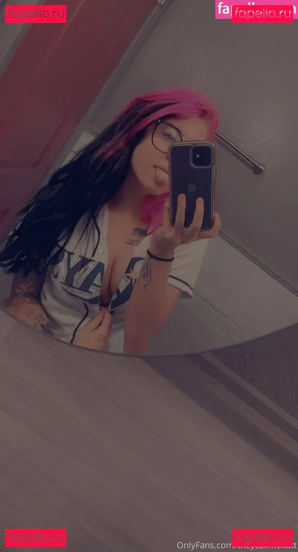 theycallmekatt Onlyfans Photo Gallery 