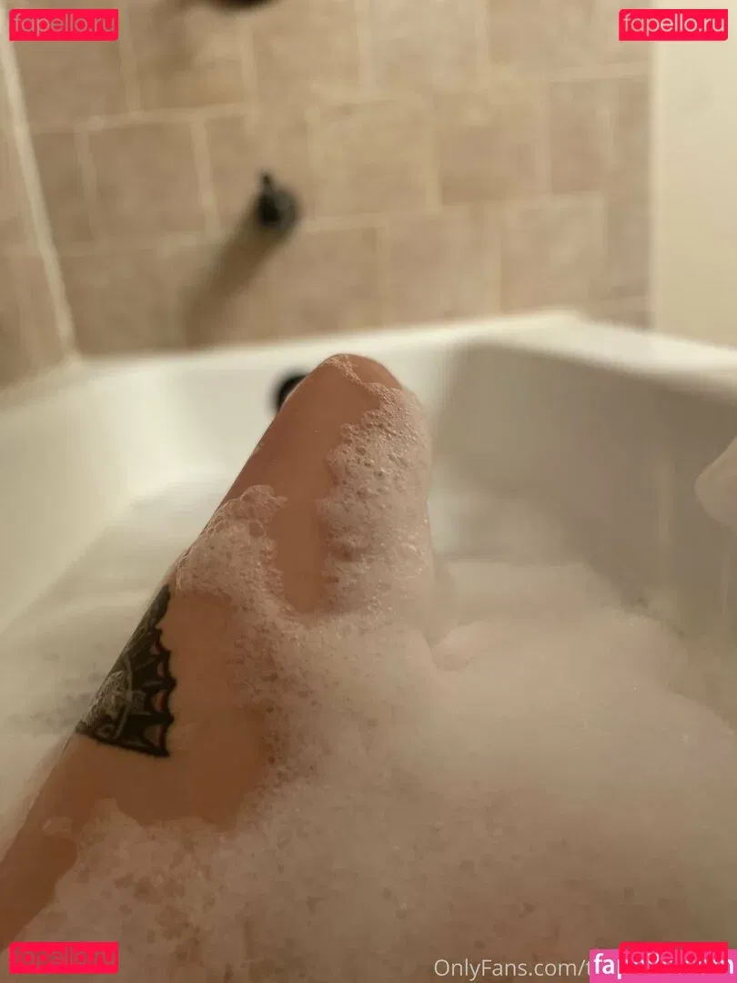 theycallmekatt Onlyfans Photo Gallery 