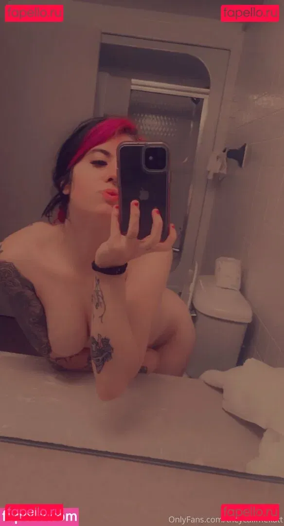 theycallmekatt Onlyfans Photo Gallery 