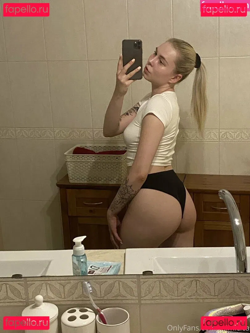 mimicica Onlyfans Photo Gallery 