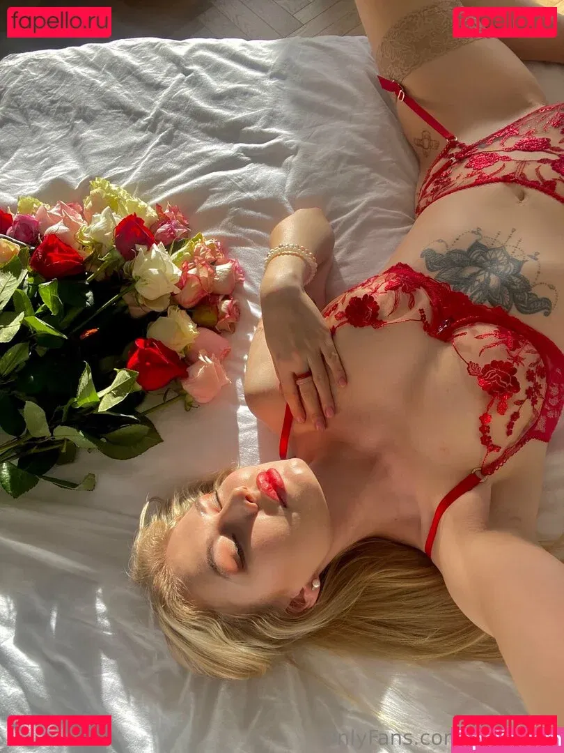 mimicica Onlyfans Photo Gallery 