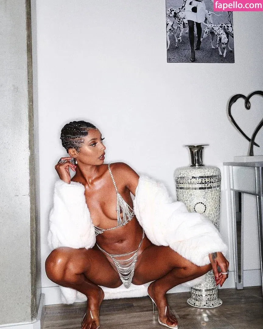 Tiana Parkr Onlyfans Photo Gallery 