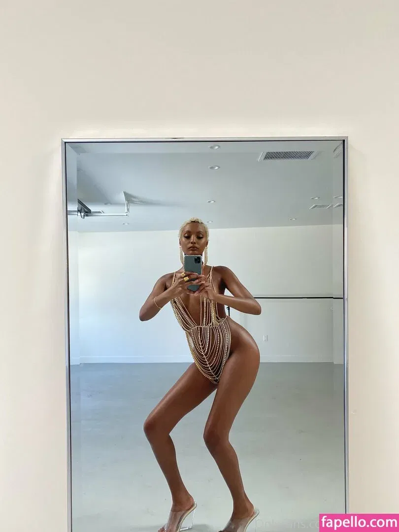 Tiana Parkr Onlyfans Photo Gallery 