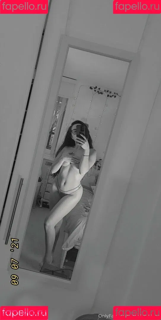 emilyhillfree Onlyfans Photo Gallery 