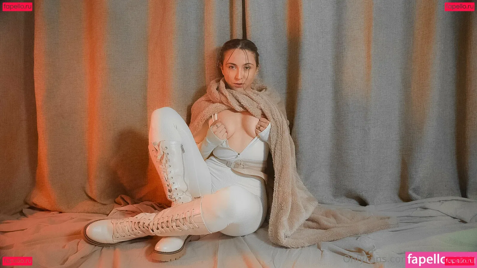 emilyhillfree Onlyfans Photo Gallery 