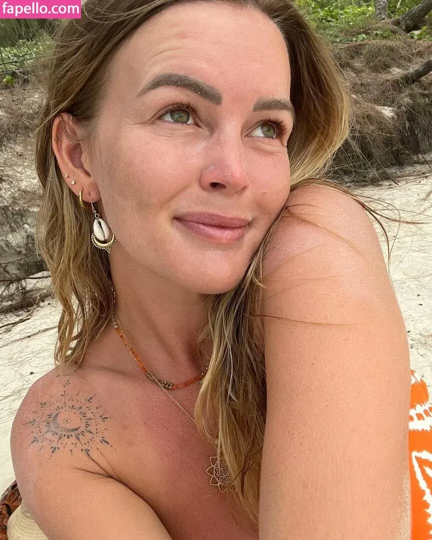 Elle Knox Onlyfans Photo Gallery 