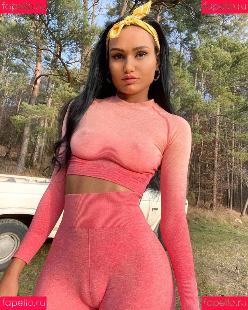 Carinnha White Onlyfans Photo Gallery 