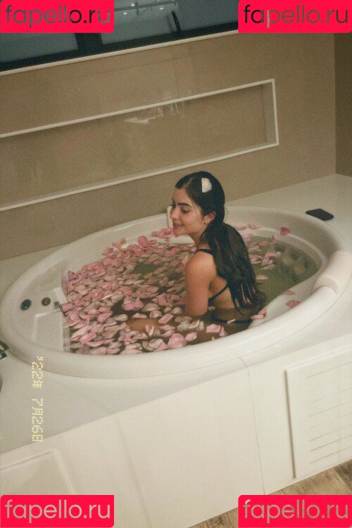 Jade Picon Onlyfans Photo Gallery 