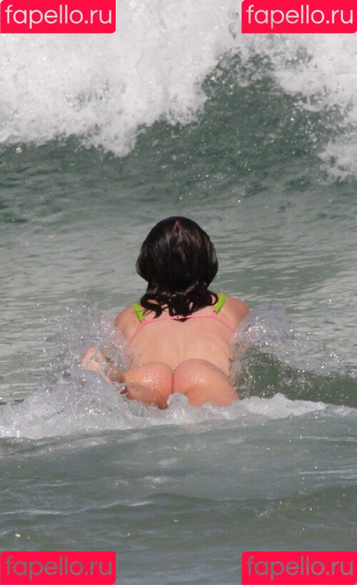 Jade Picon Onlyfans Photo Gallery 