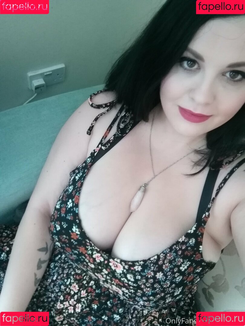 arana90 Onlyfans Photo Gallery 