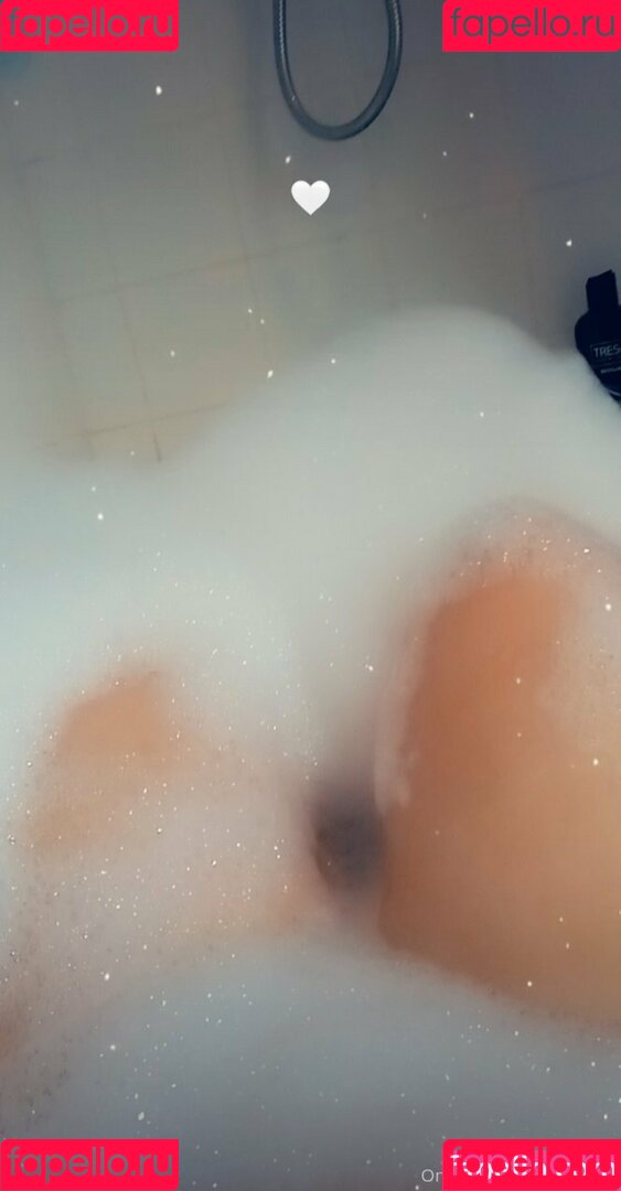 arana90 Onlyfans Photo Gallery 