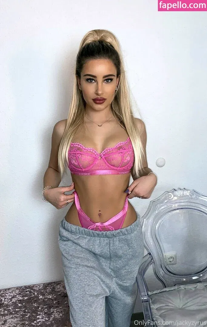 jacquelinax Onlyfans Photo Gallery 