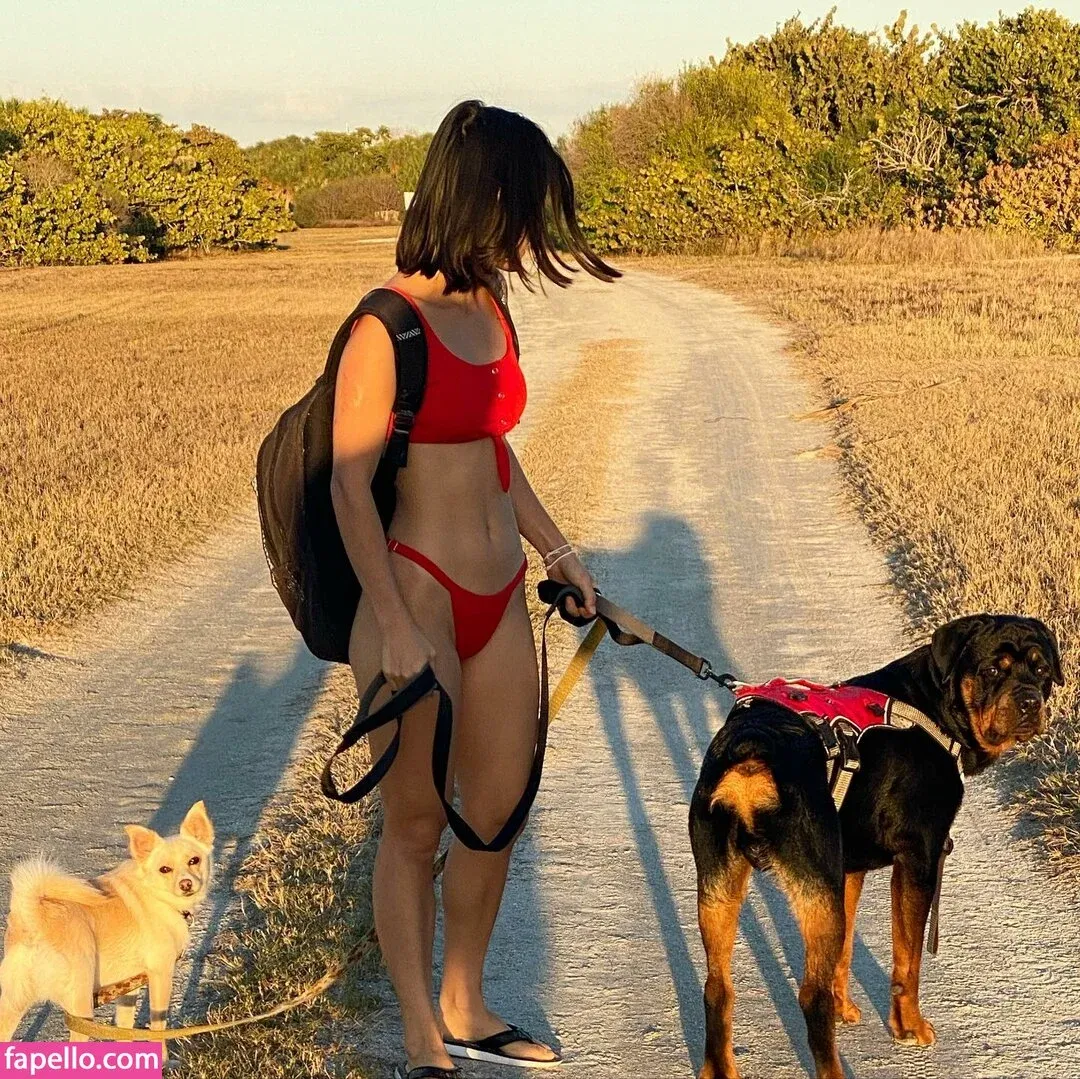 Nena May Onlyfans Photo Gallery 