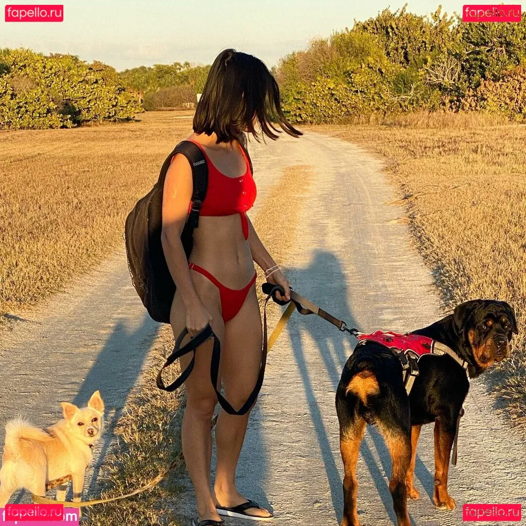 Nena May Onlyfans Photo Gallery 