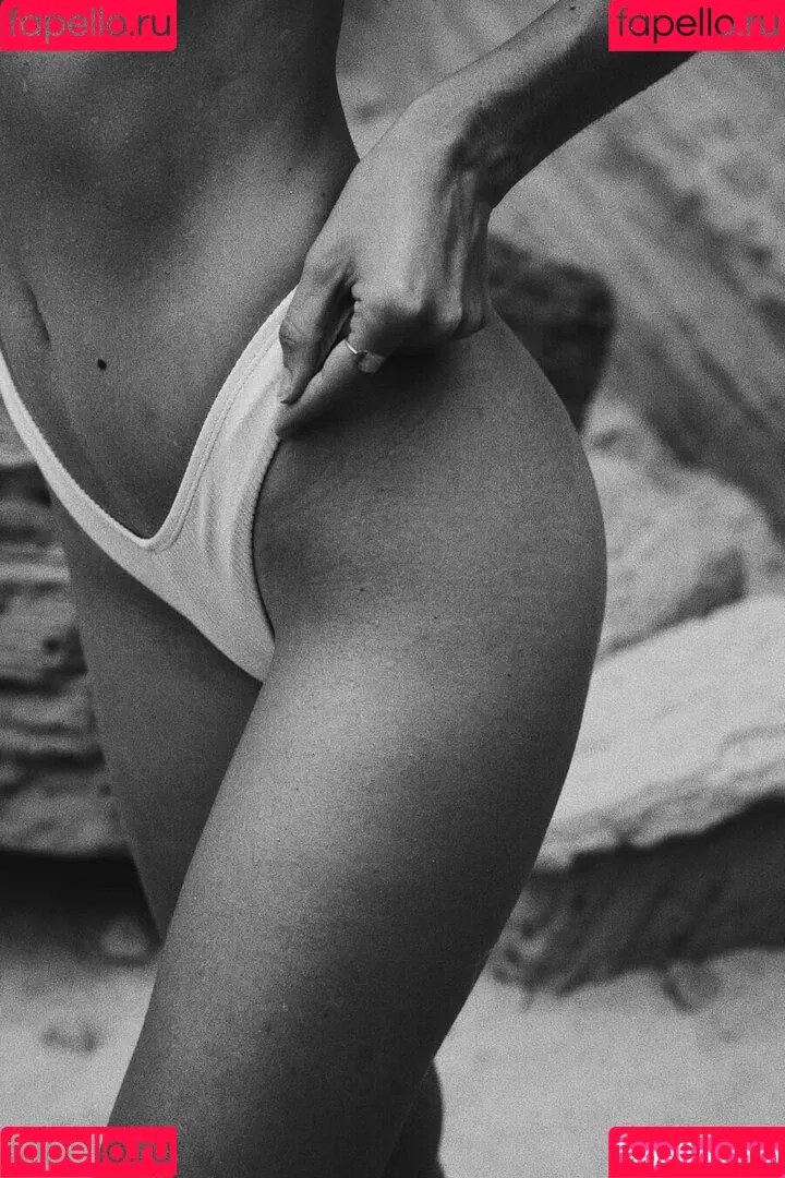 Océane Le Ny Onlyfans Photo Gallery 