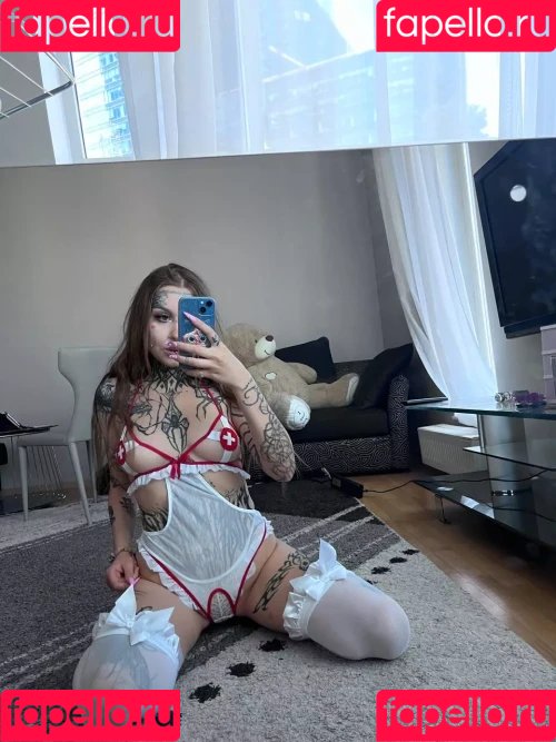 Aliceinadultland Onlyfans Photo Gallery 