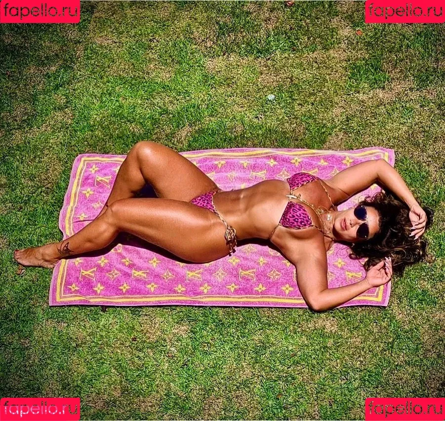 Viviane Araujo Onlyfans Photo Gallery 