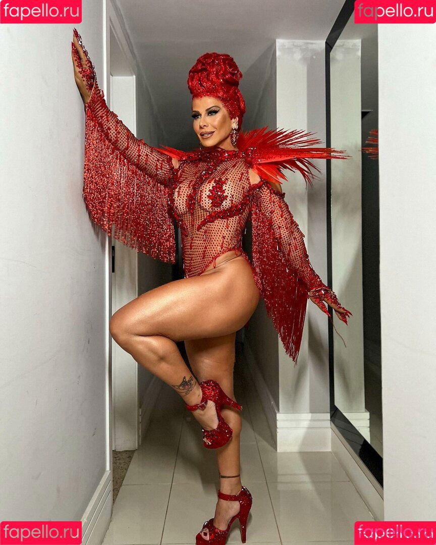 Viviane Araujo Onlyfans Photo Gallery 