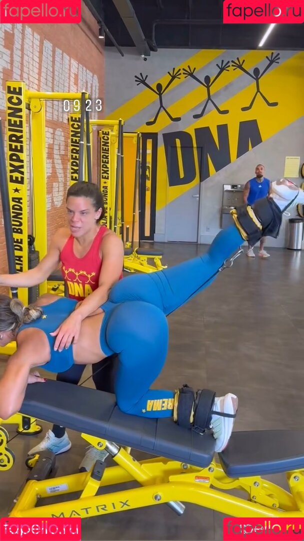 Viviane Araujo Onlyfans Photo Gallery 