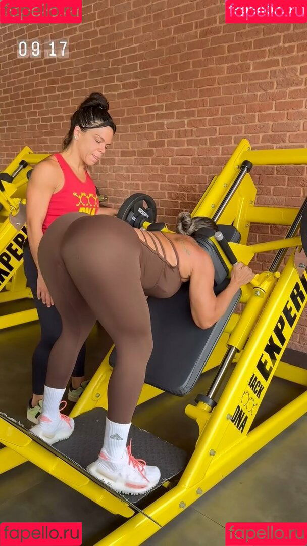 Viviane Araujo Onlyfans Photo Gallery 