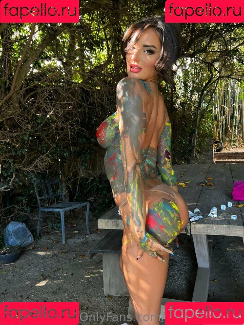 Whitney Johns Onlyfans Photo Gallery 