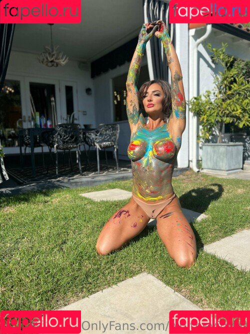 Whitney Johns Onlyfans Photo Gallery 