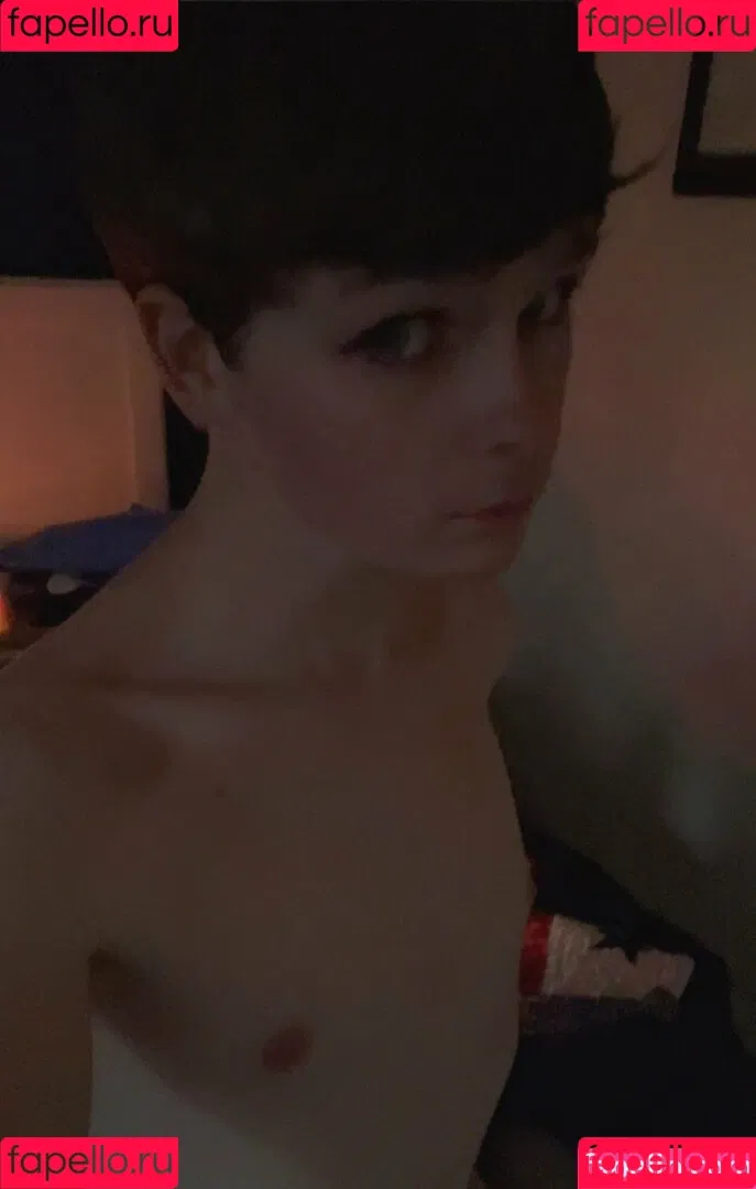 Femboy Fishing Onlyfans Photo Gallery 