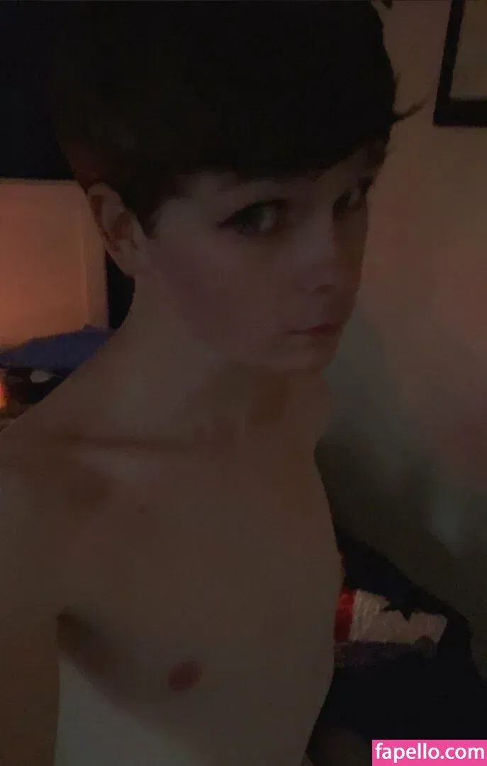 Femboy Fishing Onlyfans Photo Gallery 