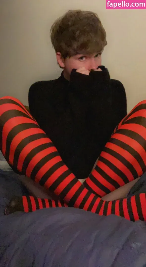 Femboy Fishing Onlyfans Photo Gallery 